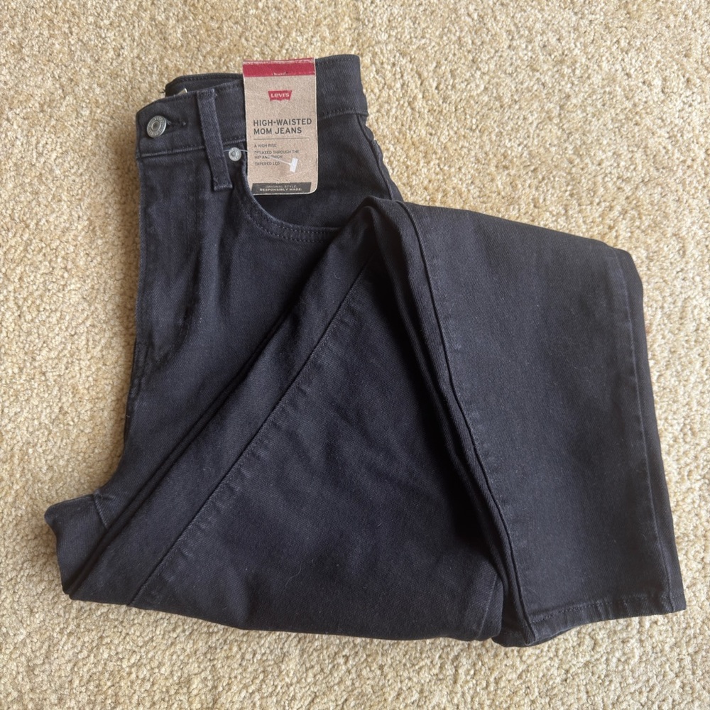 Levi's women’s Straight Jeans in Black